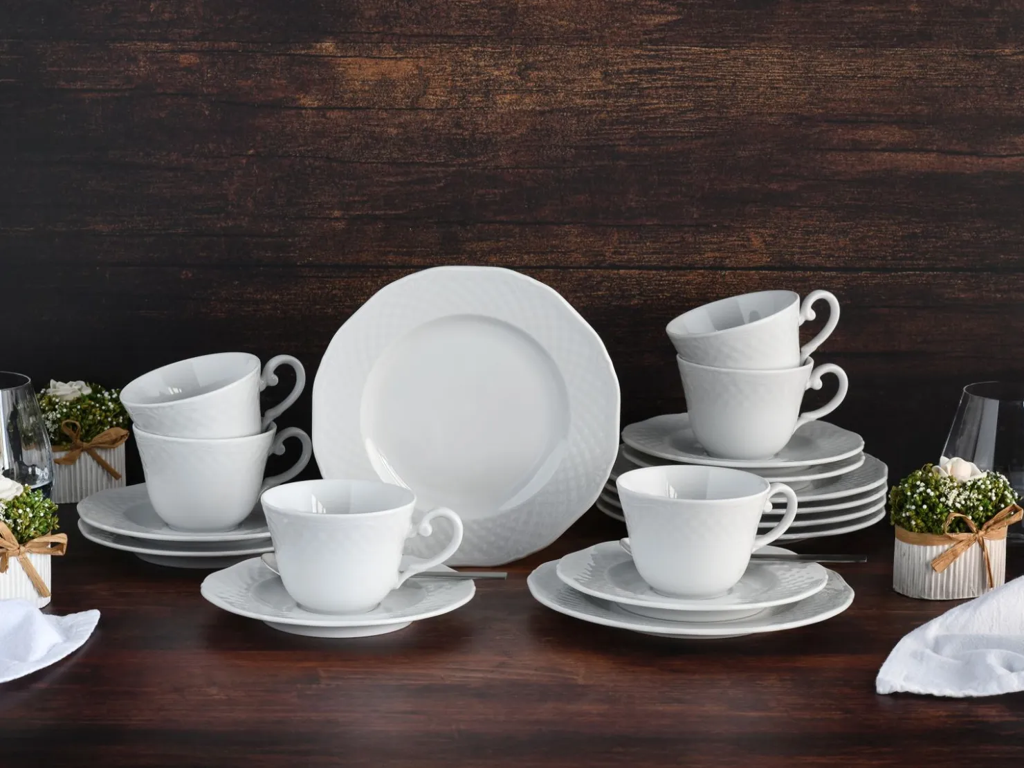 Creatable Geschirrset|Arianne - Kaffeeservice 18-tlg - Weiss