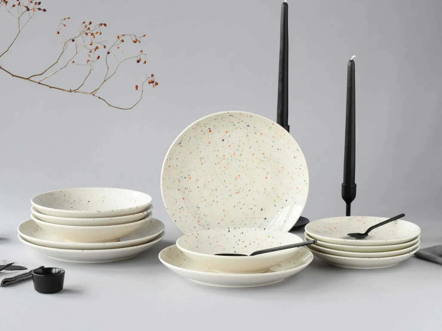 Creatable Geschirrset|Teller|Confetti - Tellerset 12-tlg - Hellblau