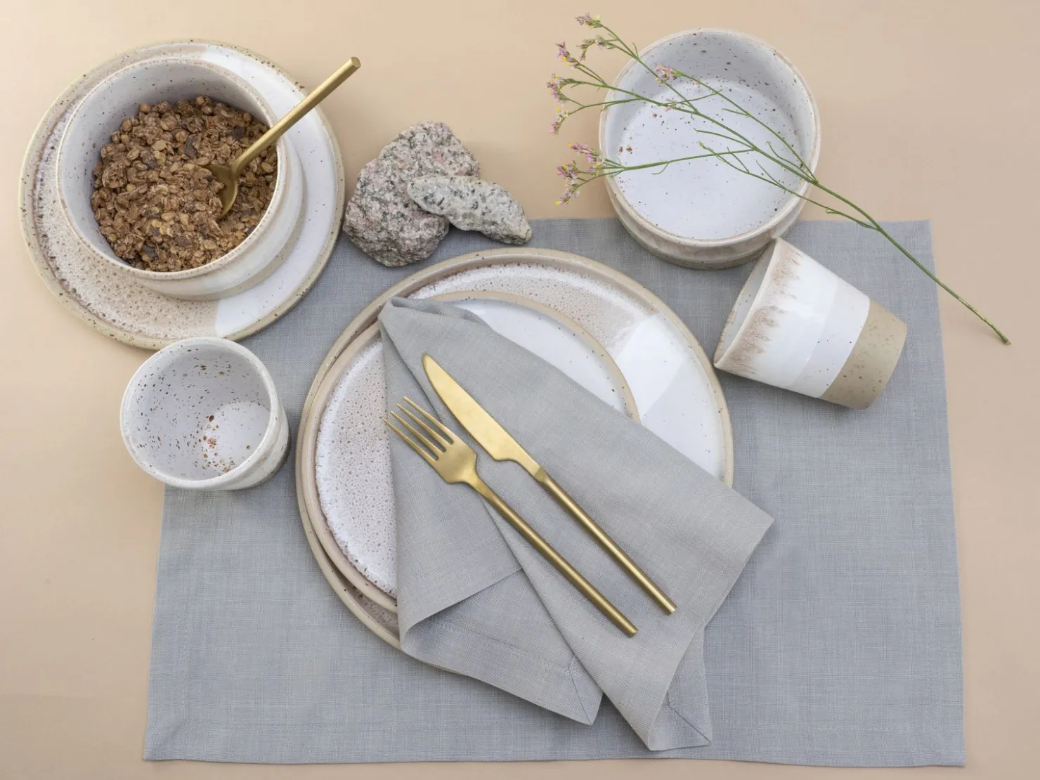 Creatable Geschirrset|Cosmos White Pepper - Kombiservice 8-tlg - White Pepper