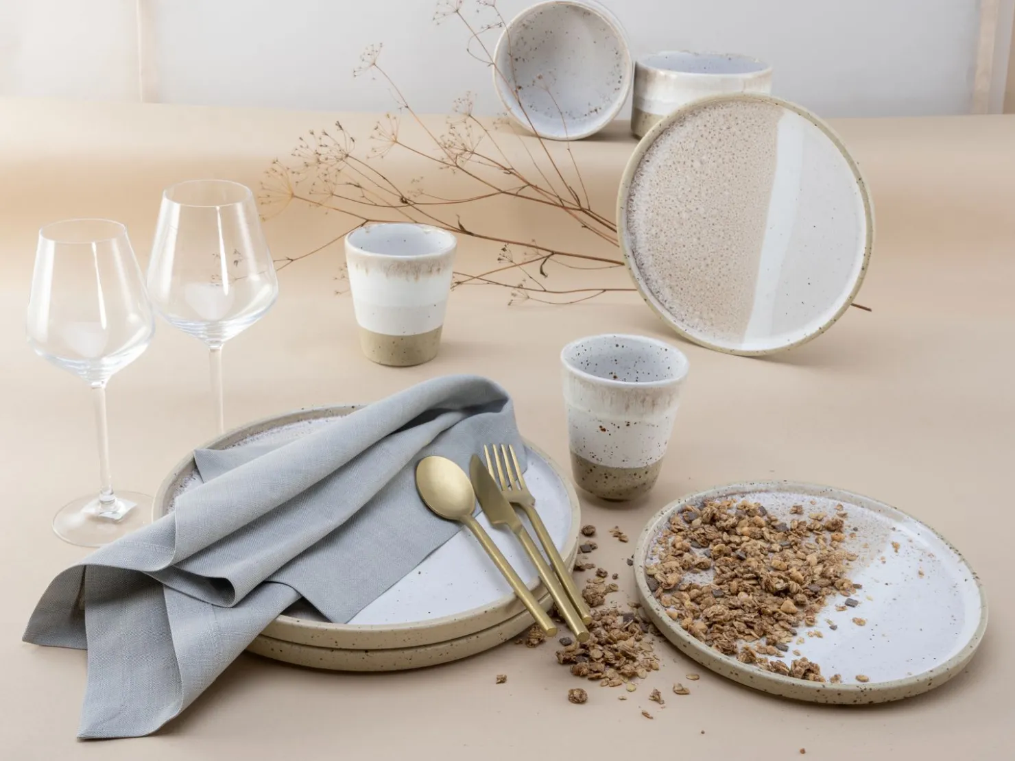 Creatable Geschirrset|Cosmos White Pepper - Kombiservice 8-tlg - White Pepper