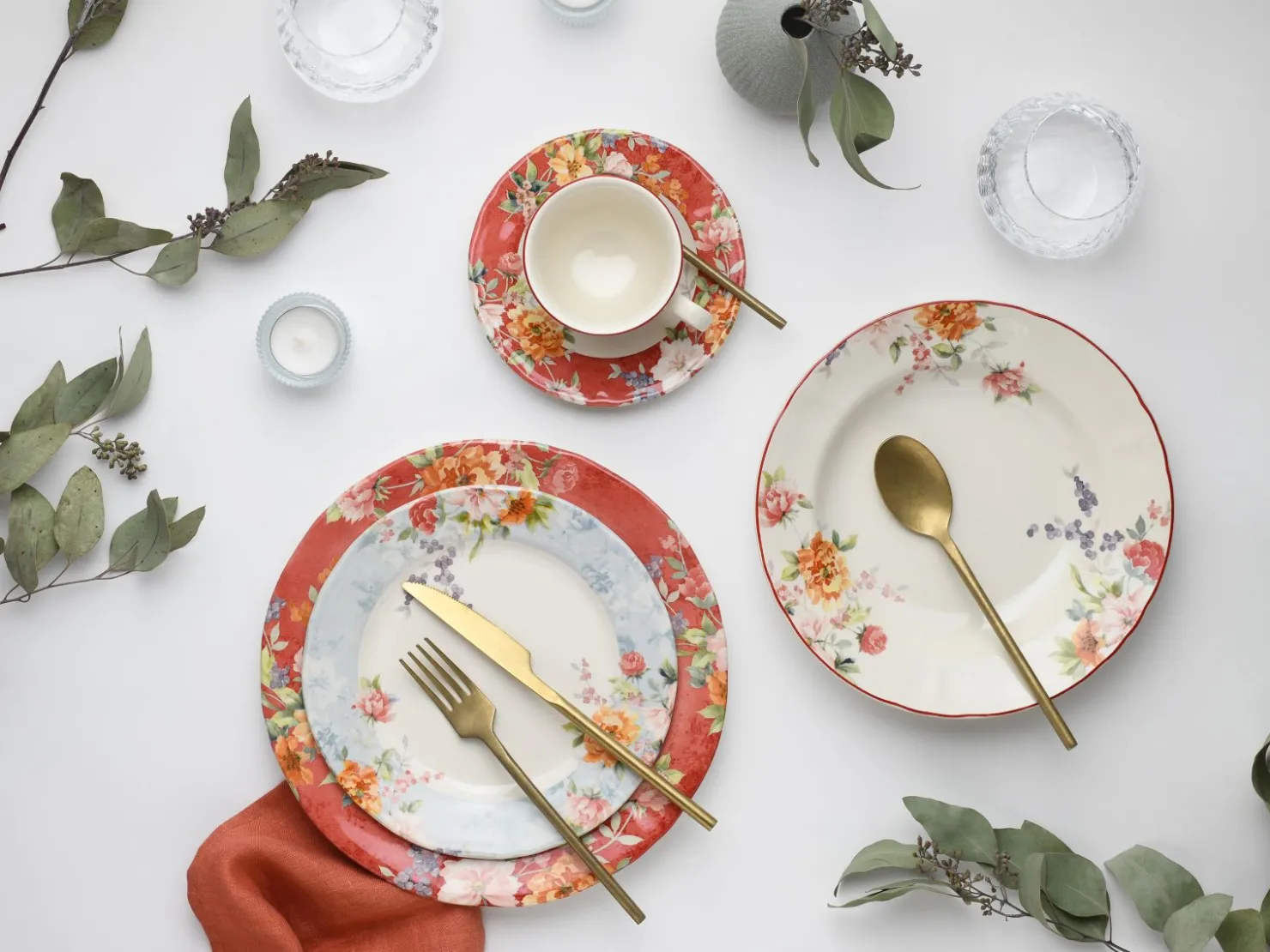 Creatable Geschirrset|Crimson - Kombiservice 16-tlg - creme