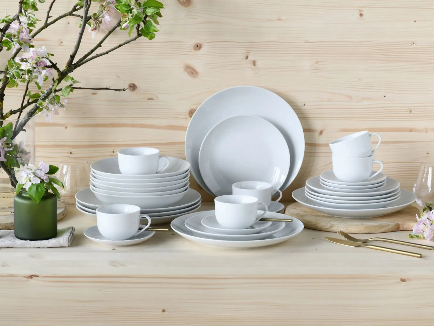 Creatable Geschirrset|Luna - Kombiservice 30-tlg, Luna Color Line - Kombiservice 30-tlg, Luna Black Line - Kombiservice 30-tlg - Color Line