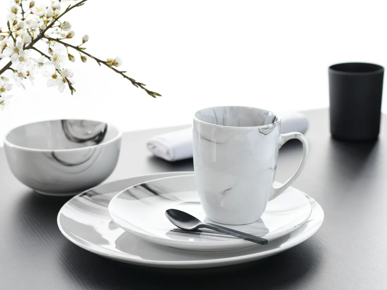 Creatable Geschirrset|Marmor - Kombiservice 16-tlg - Schwarz-Weiss