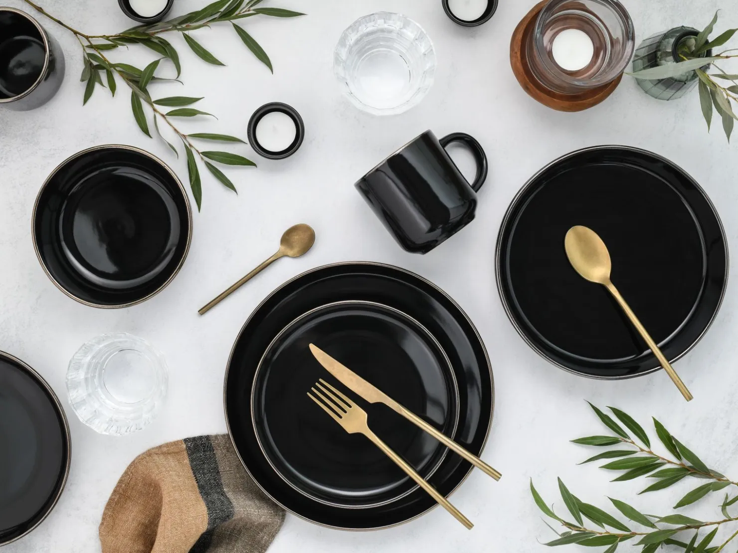 Creatable Geschirrset|Nordic Festive - Kombiservice 10-tlg - Schwarz