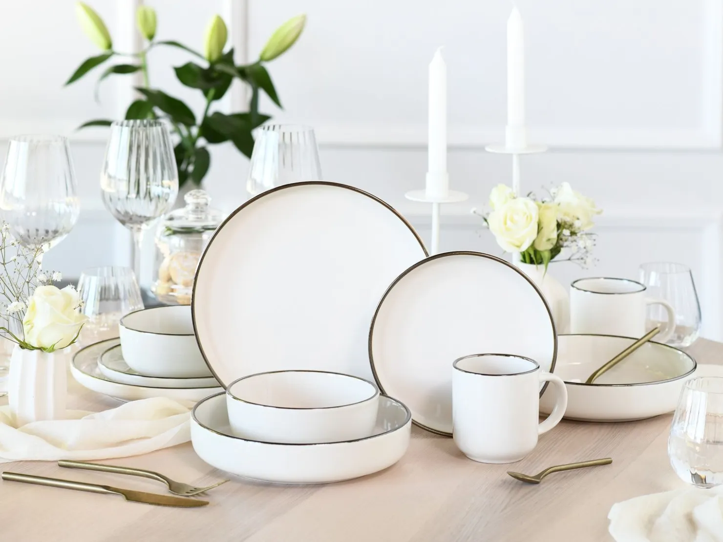 Creatable Geschirrset|Nordic Festive - Kombiservice 10-tlg - Schwarz