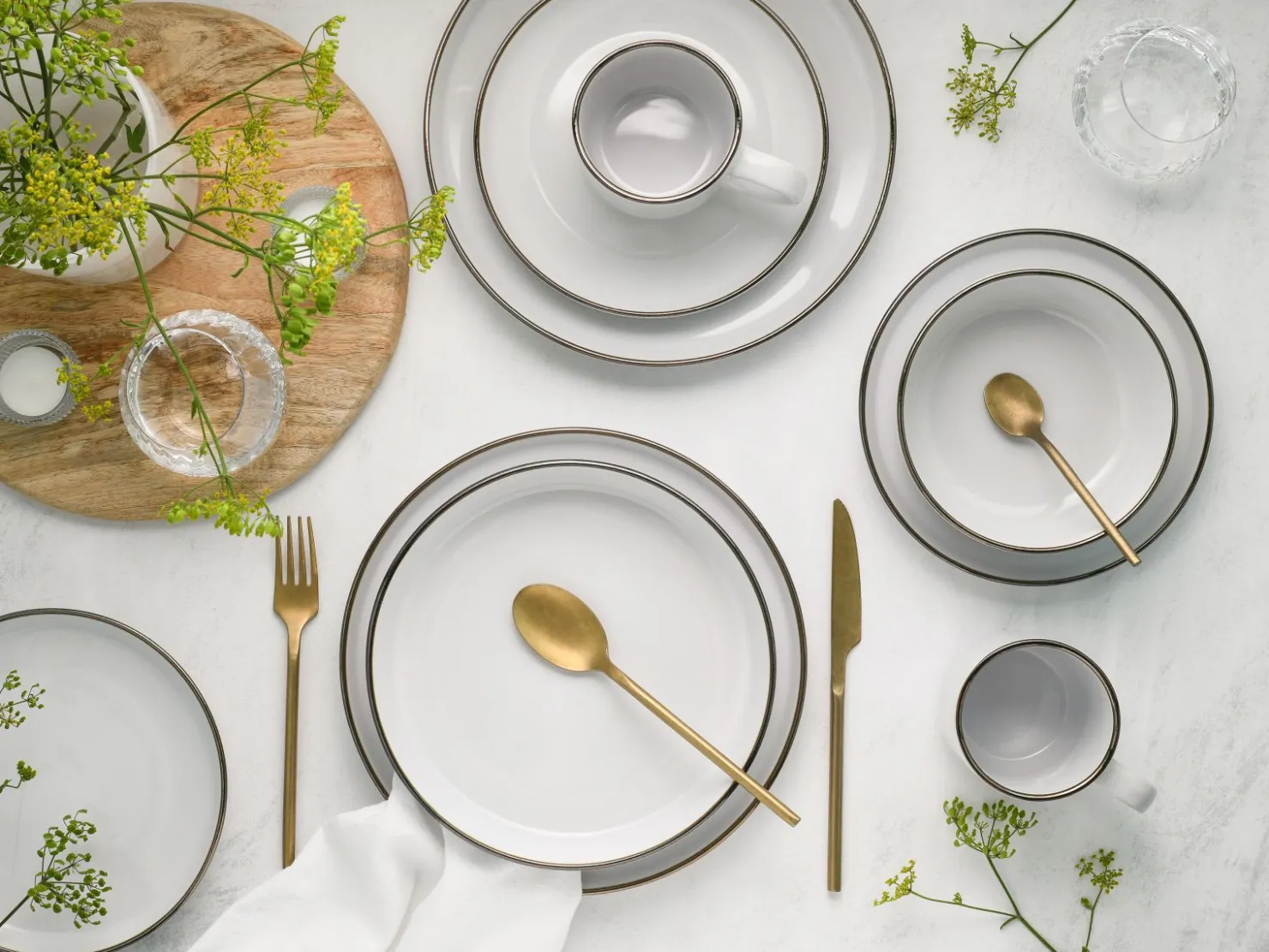 Creatable Geschirrset|Nordic Festive - Kombiservice 30-tlg - Schwarz