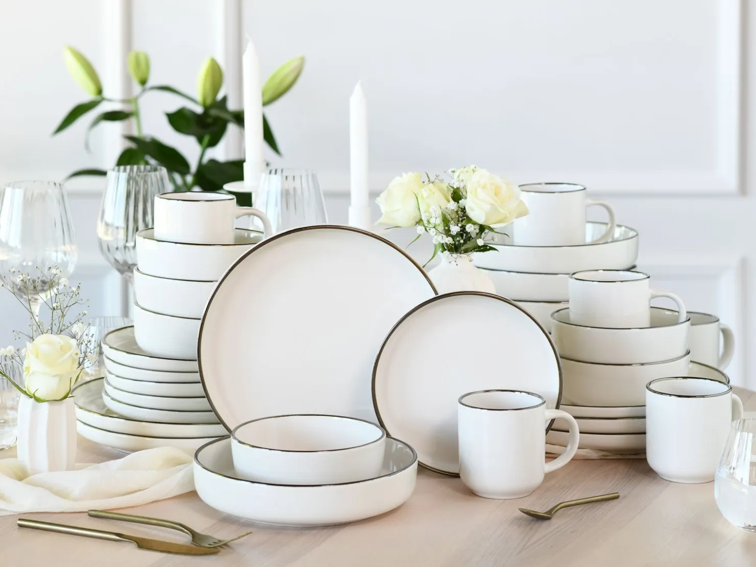 Creatable Geschirrset|Nordic Festive - Kombiservice 30-tlg - Schwarz