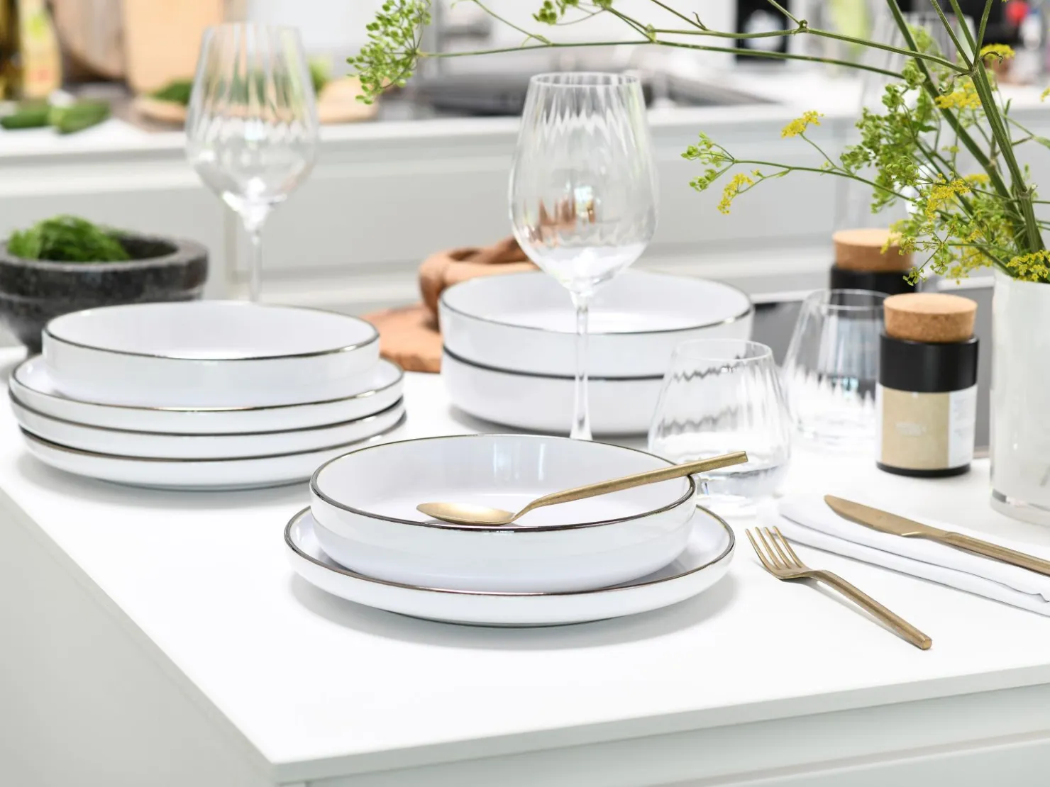 Creatable Geschirrset|Nordic Festive - Tafelservice 12-tlg - Schwarz