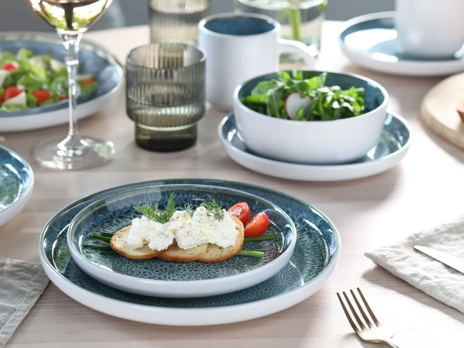 Creatable Geschirrset|Nordic Fjord - Kombiservice 16-tlg - Eisblau - Weiss
