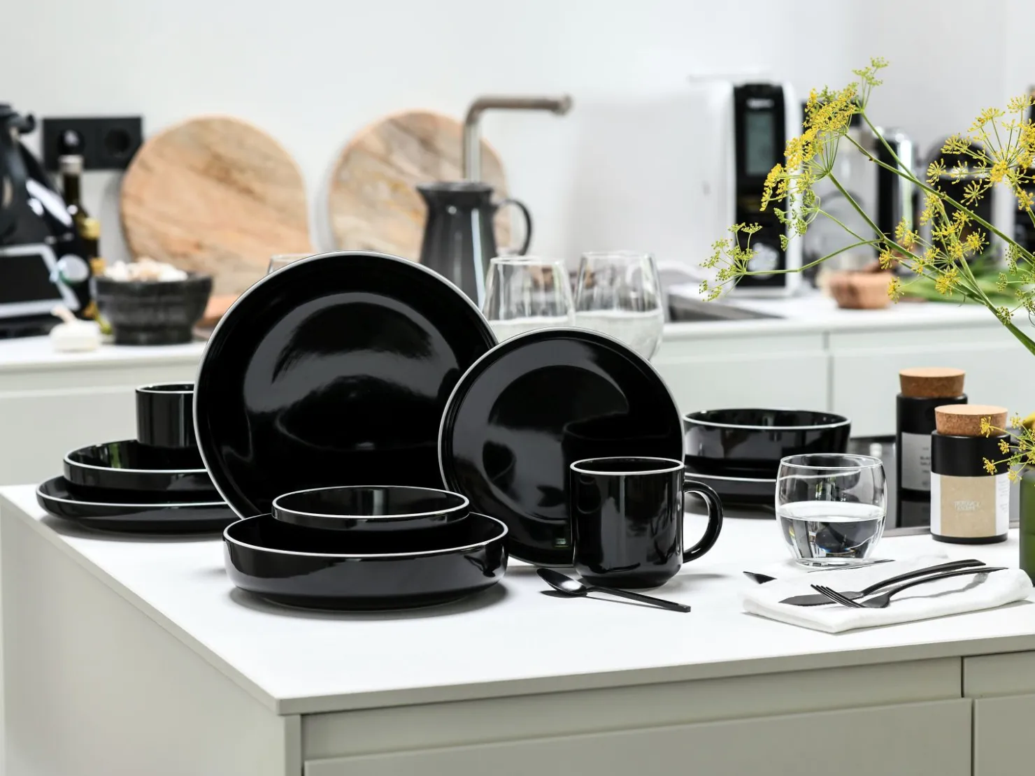 Creatable Geschirrset|Nordic Gourmet - Kombiservice 10-tlg - Schwarz