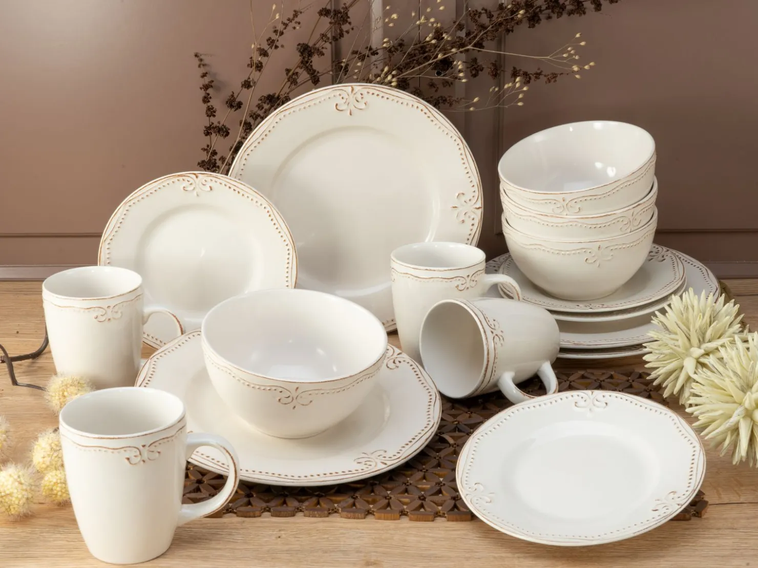 Creatable Geschirrset|Romantic Vintage - Kombiservice 16-tlg - creme