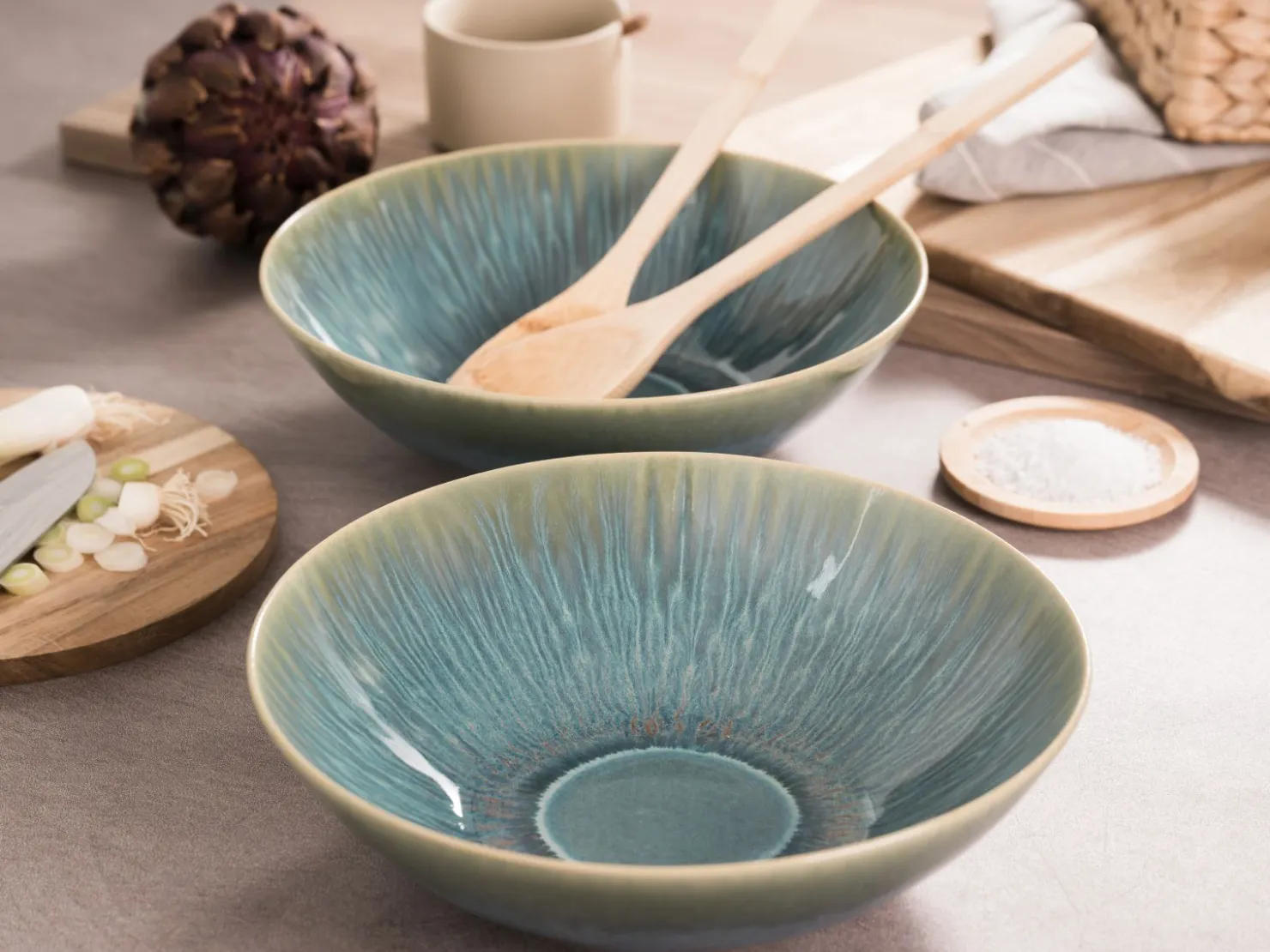 Creatable Bowls & Schüsseln|Sea Breeze - Salatschüssel 2-tlg, Sea Breeze - Salatschüssel 2tlg - Hellblau