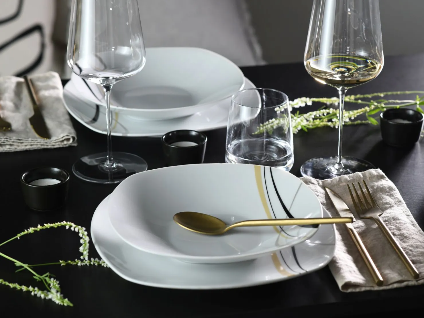 Creatable Geschirrset|Square - Tafelservice 12-tlg - Orchidee