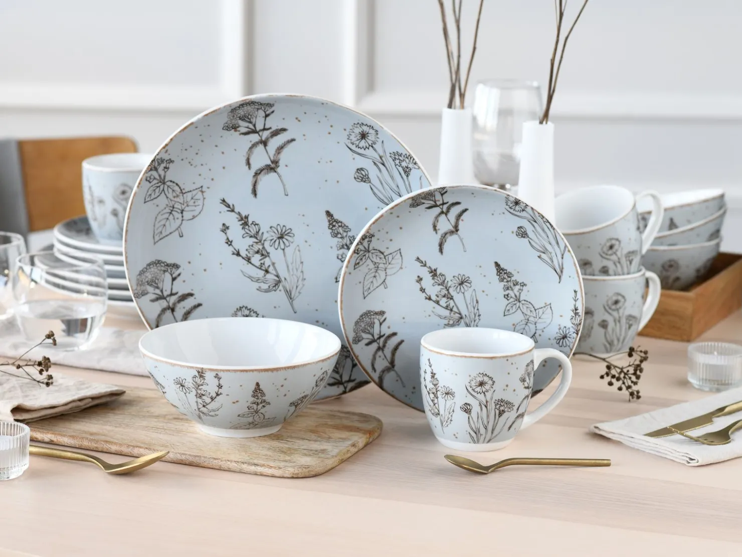 Creatable Geschirrset|Vintage Flowers - Kombiservce 16-tlg - Stein